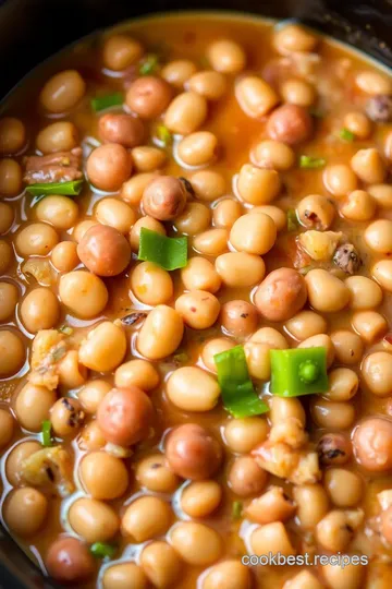 Slow Cooker Hoppin John - Comforting Southern Dish presentation